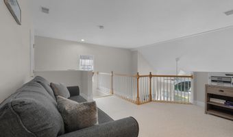 5 Sea Knoll Ct, Bourne, MA 02532