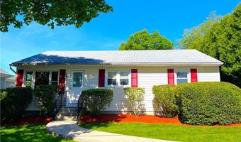 10 Cavalier Rd, Narragansett, RI 02882
