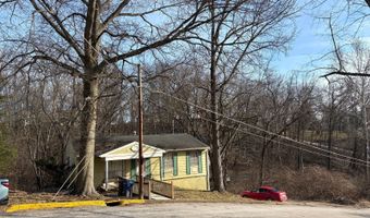 42 Walker St, Athens, OH 45701