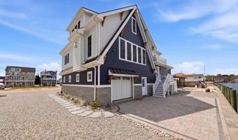 247 PINE Dr, Bayville, NJ 08721