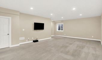 679 Erin Dr, Avon, IN 46123