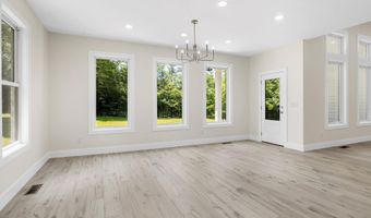 162 Clearcreek Dr, Boiling Springs, SC 29316