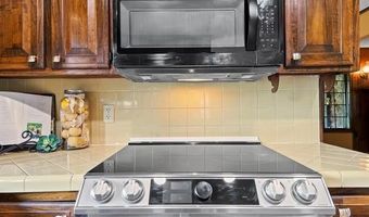 639 Oakridge Dr, Bartlesville, OK 74006