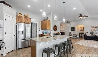 2513 S Bay Pl, American Falls, ID 83211
