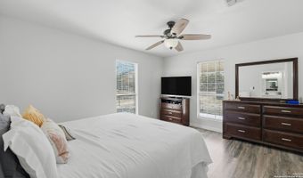 10835 Rosemar, Adkins, TX 78101