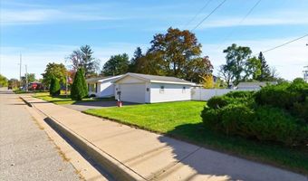 151 E June St, Adams, WI 53910