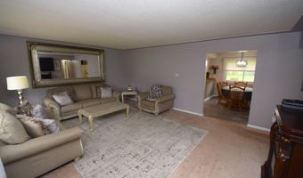 9640 Shady Ln, Algonac, MI 48001