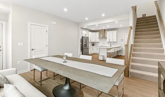 20328 NEWFOUNDLAND Sq, Ashburn, VA 20147