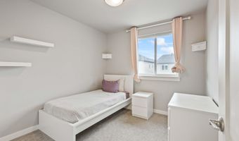 2561 NE Purcell Blvd, Bend, OR 97701