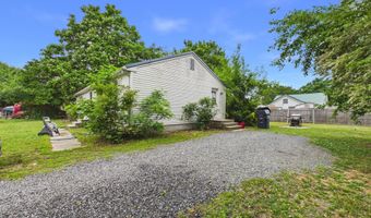 116 E 5TH St, Blades, DE 19973