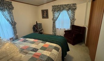 8907 N SHORE Dr, Amherst Junction, WI 54407