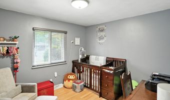 8219 Bishops Ln, Indianapolis, IN 46217
