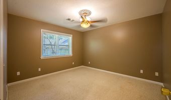 8 Oak Meadow Cv, Batesville, AR 72501