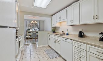 34 Parkwood Dr, Augusta, ME 04330