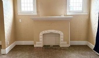 15700 PINEHURST St, Detroit, MI 48238