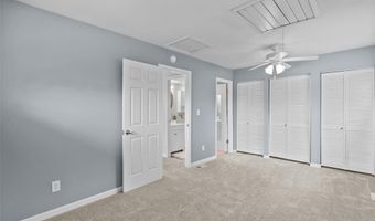 404 Applestone Dr, Ballwin, MO 63021