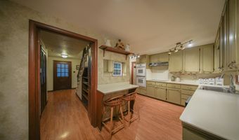 4 Orange Ln, Arkansas City, KS 67005