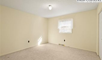 762 George Eggers Rd, Banner Elk, NC 28604