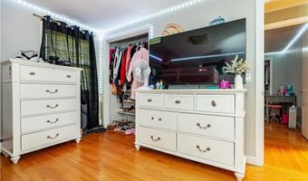 111 Belgium St, Cranston, RI 02920