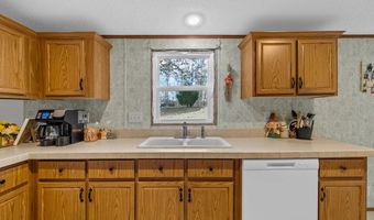 197 Old Homestead Rd, Big Sandy, TN 38221