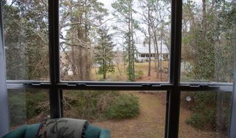 1380 Landing Rd, Baxley, GA 31513