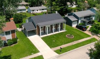 407 Palermo Dr, Ballwin, MO 63021