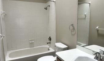 125 Hobnail Dr, Amherst, NY 14228