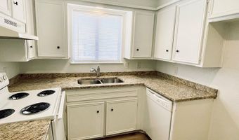 1203 D Redwood D, Andrews, TX 79714