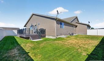 1027 Pinewood Ave, Chubbuck, ID 83202