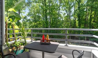 1142 LAKE HERON Dr 2B, Annapolis, MD 21403