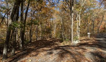 4 Laurel Ln, Clinton, CT 06413