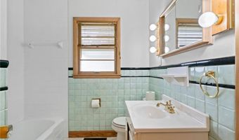 1402 7th St SE, Austin, MN 55912