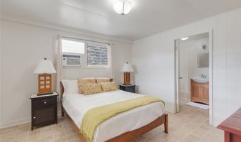 2166 Palolo Ave, Honolulu, HI 96816