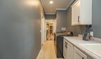 4 Gibson Ln, Cape May Court House, NJ 08210