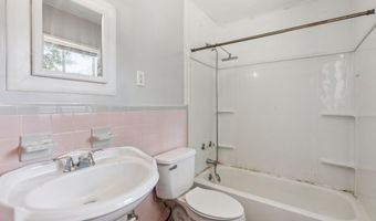2160 Driftwood Dr, Biloxi, MS 39531