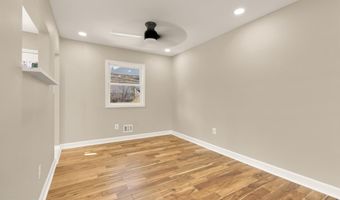 8730 EWING Dr, Bethesda, MD 20817