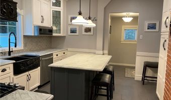 1926 Walnut Blvd, Ashtabula, OH 44004