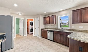 1901 30th Ave SW, Altoona, IA 50009