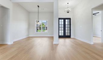 7636 S Shoreline Blvd, Benton, AR 72019