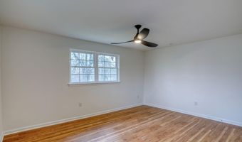 811 SUNSET Ter, Dover, DE 19904