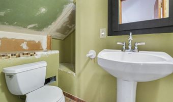 26330 W Grapevine Ave, Antioch, IL 60002