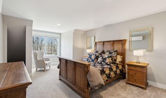 239 Hunter Way, Falmouth, ME 04105
