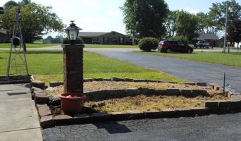 2118 Meadow, Arcanum, OH 45304