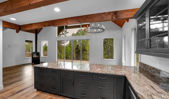 1 Caribou Pkwy, Cascade, ID 83611