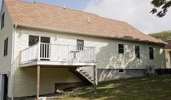 51 Newport Ave, Middletown, RI 02842