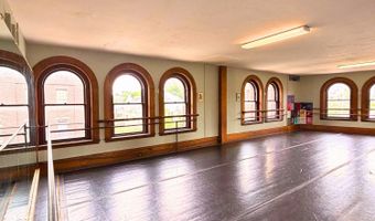 158 Main St, Bangor, ME 04401