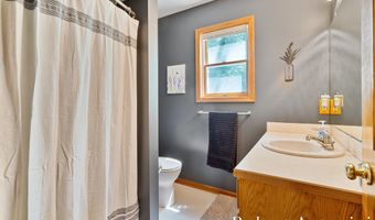 1016 Maple Hill Ave SE, Ada, MI 49301