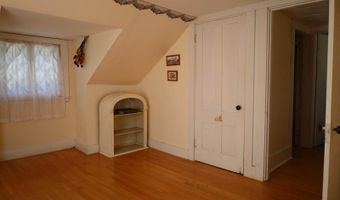 42 Thirteenth St, Bangor, ME 04401
