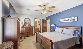916 E 27th St, Baxter Springs, KS 66713