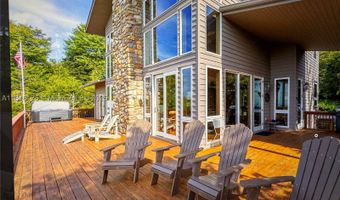 200 Summit Ledges Ln, Banner Elk, NC 28604
